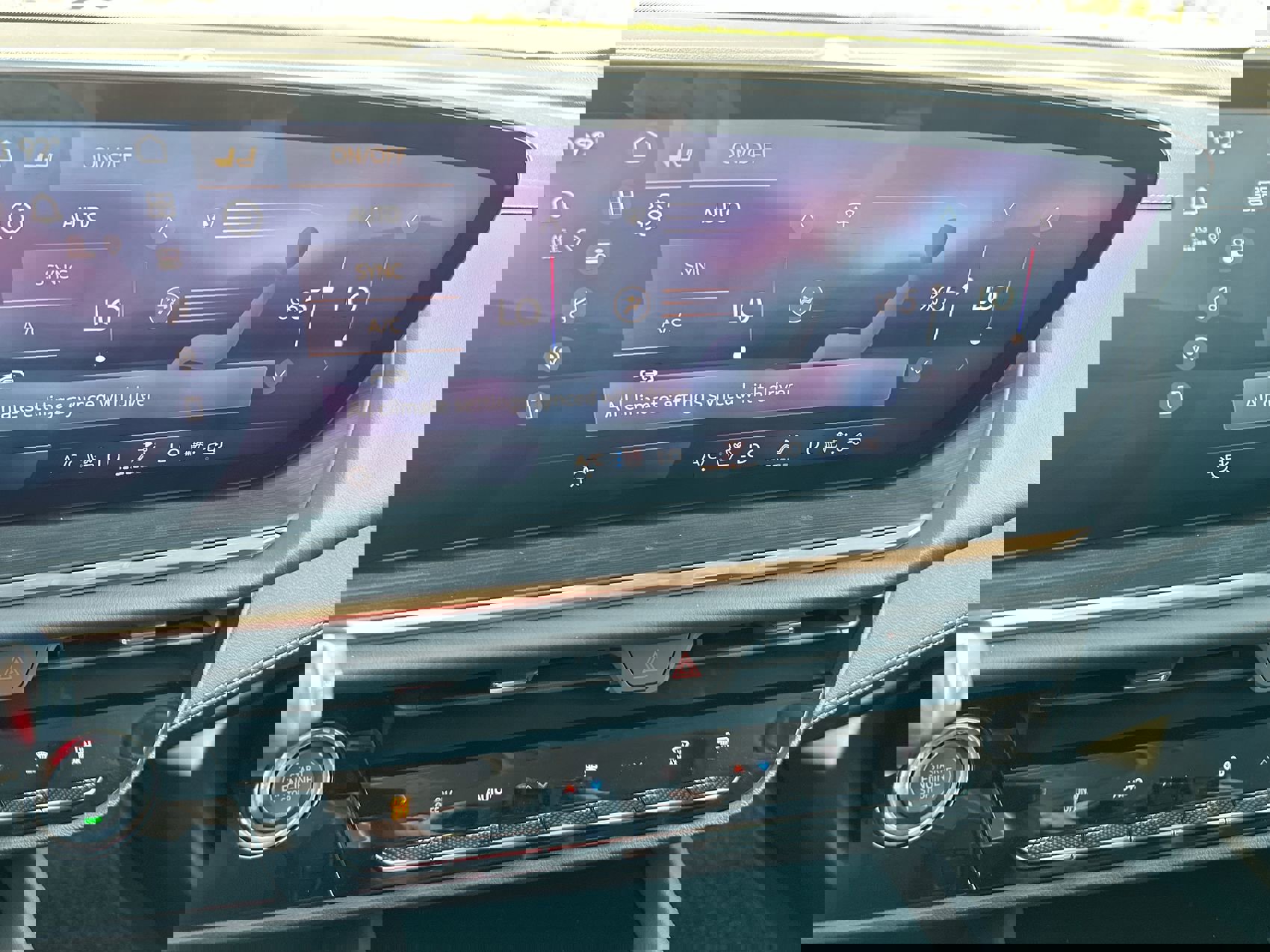 New 2025 Buick Envision Avenir image 19