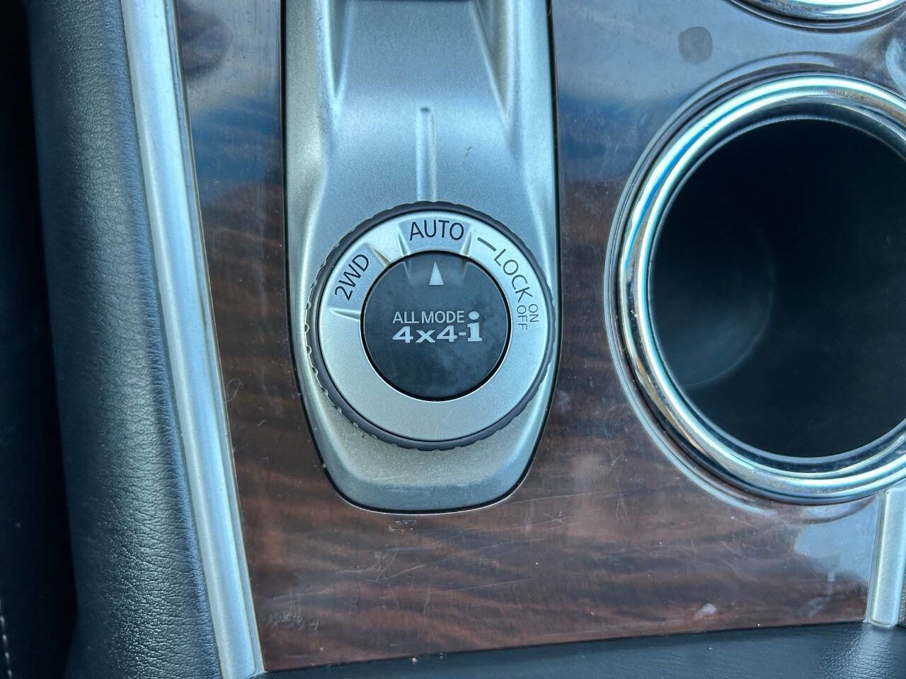 Used 2014 Nissan Pathfinder SL w/ SL Premium Package image 27