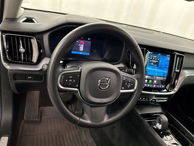 Used 2025 Volvo S60 B5 Core FWD image 8