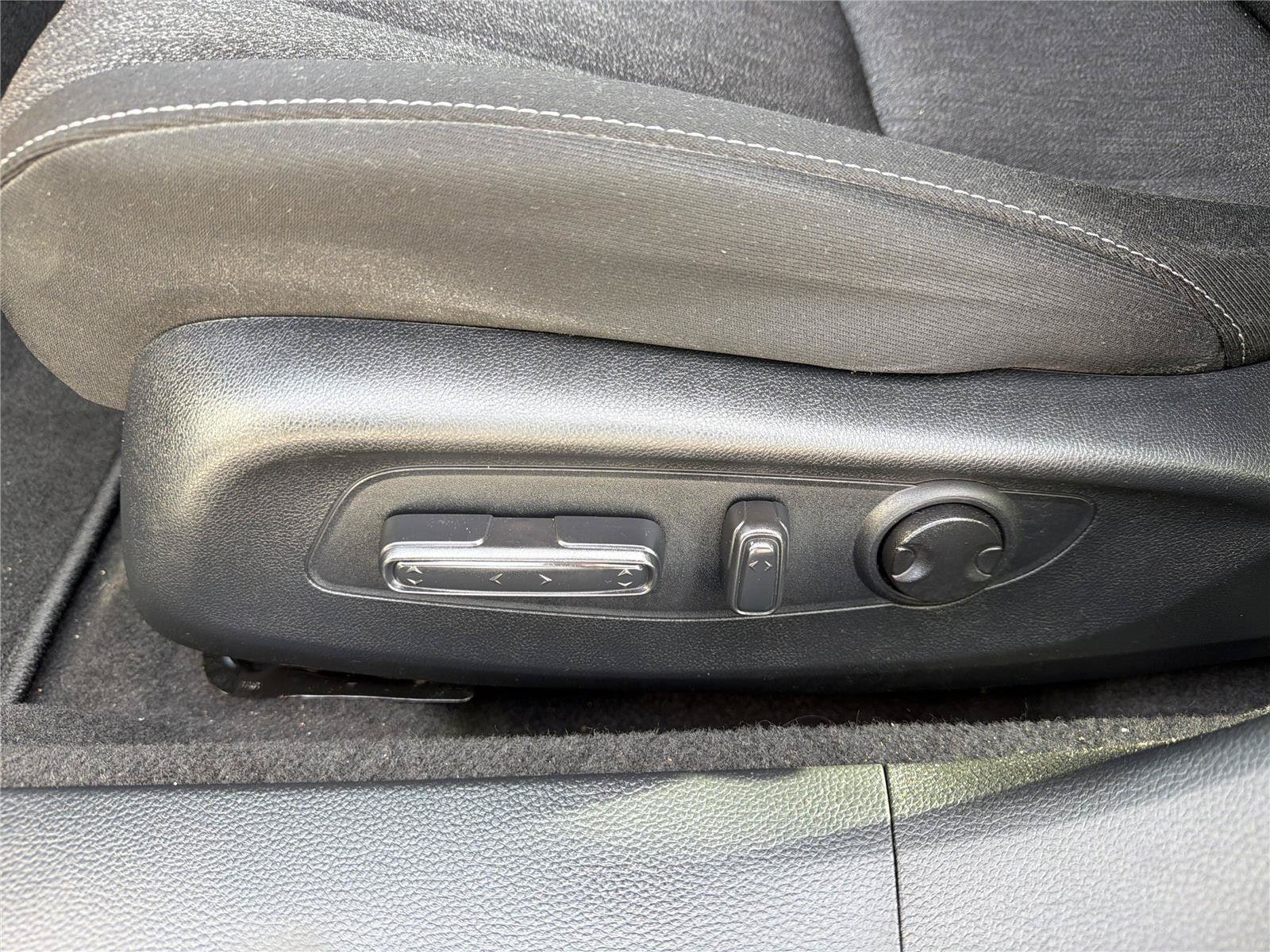 Used 2025 Honda Accord SE image 29