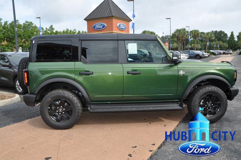 New 2025 Ford Bronco Outer Banks image 6