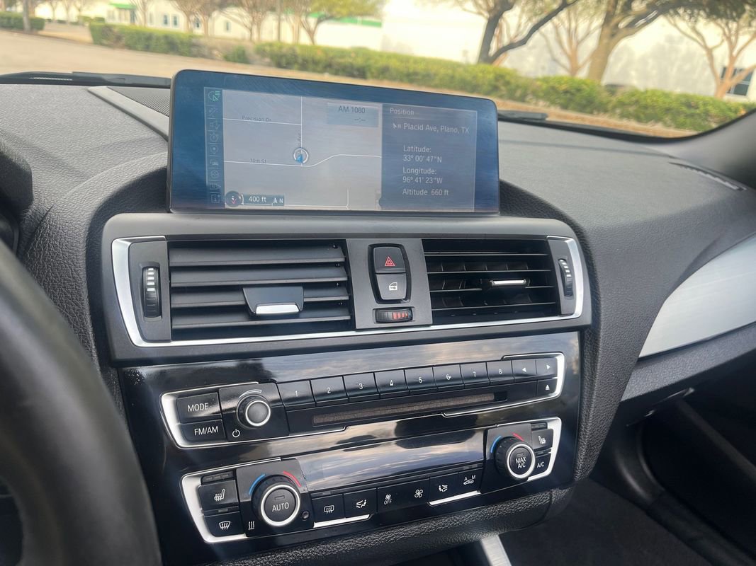 Used 2016 BMW M235i Convertible image 21