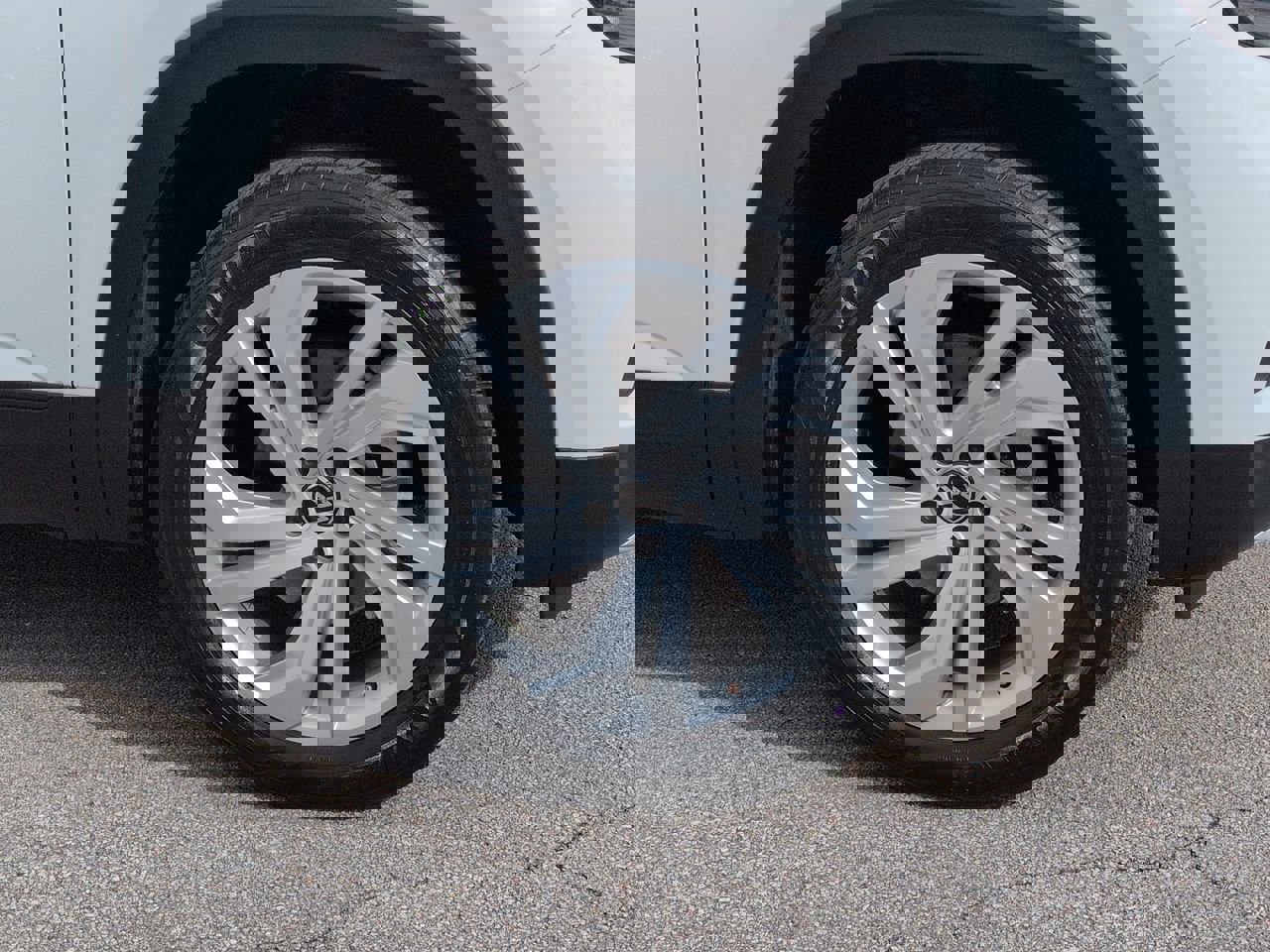 Used 2023 Volkswagen Atlas SE w/ Panoramic Sunroof Package image 11