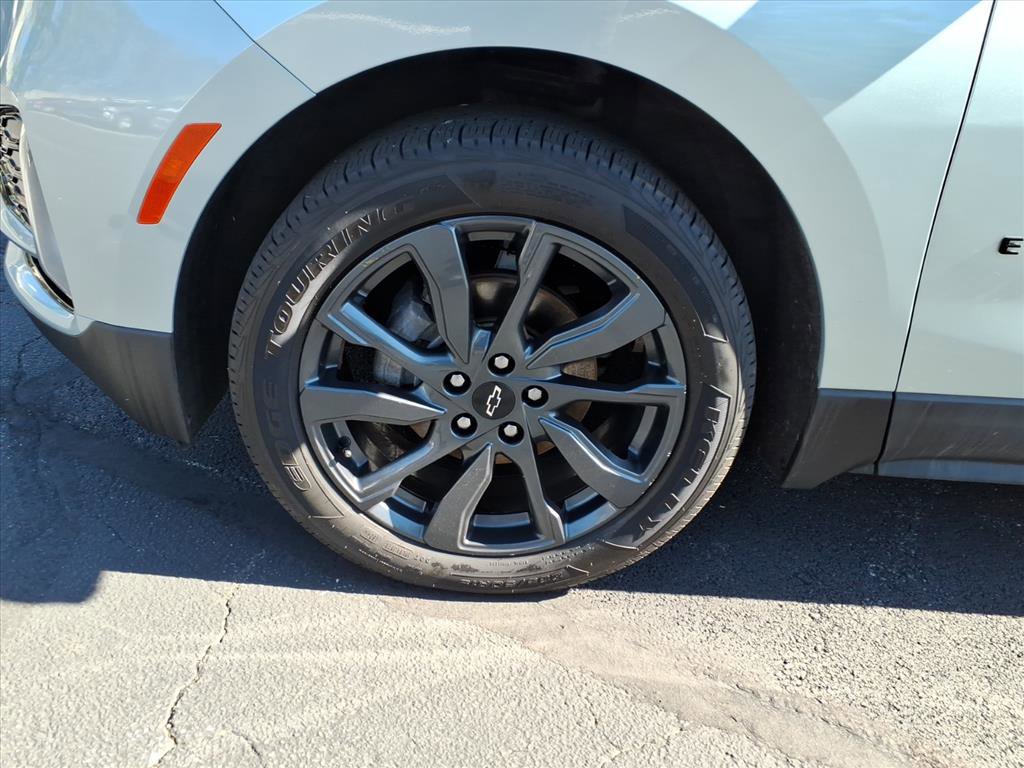 Used 2022 Chevrolet Equinox RS image 9