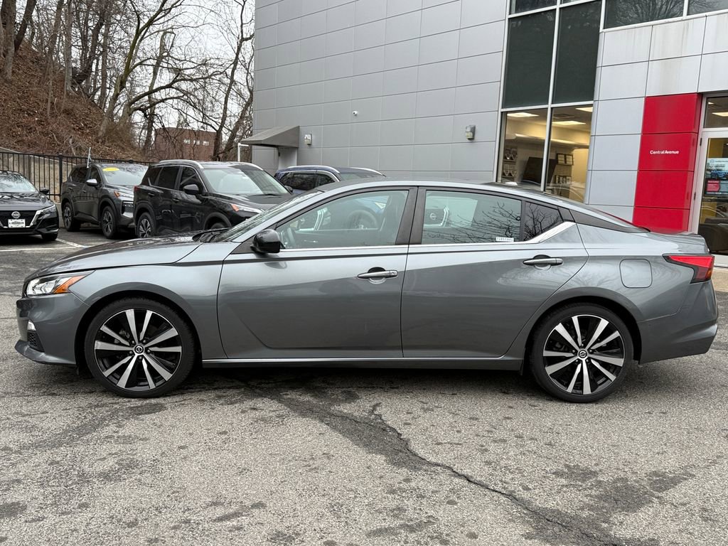 Used 2021 Nissan Altima 2.5 SR image 3