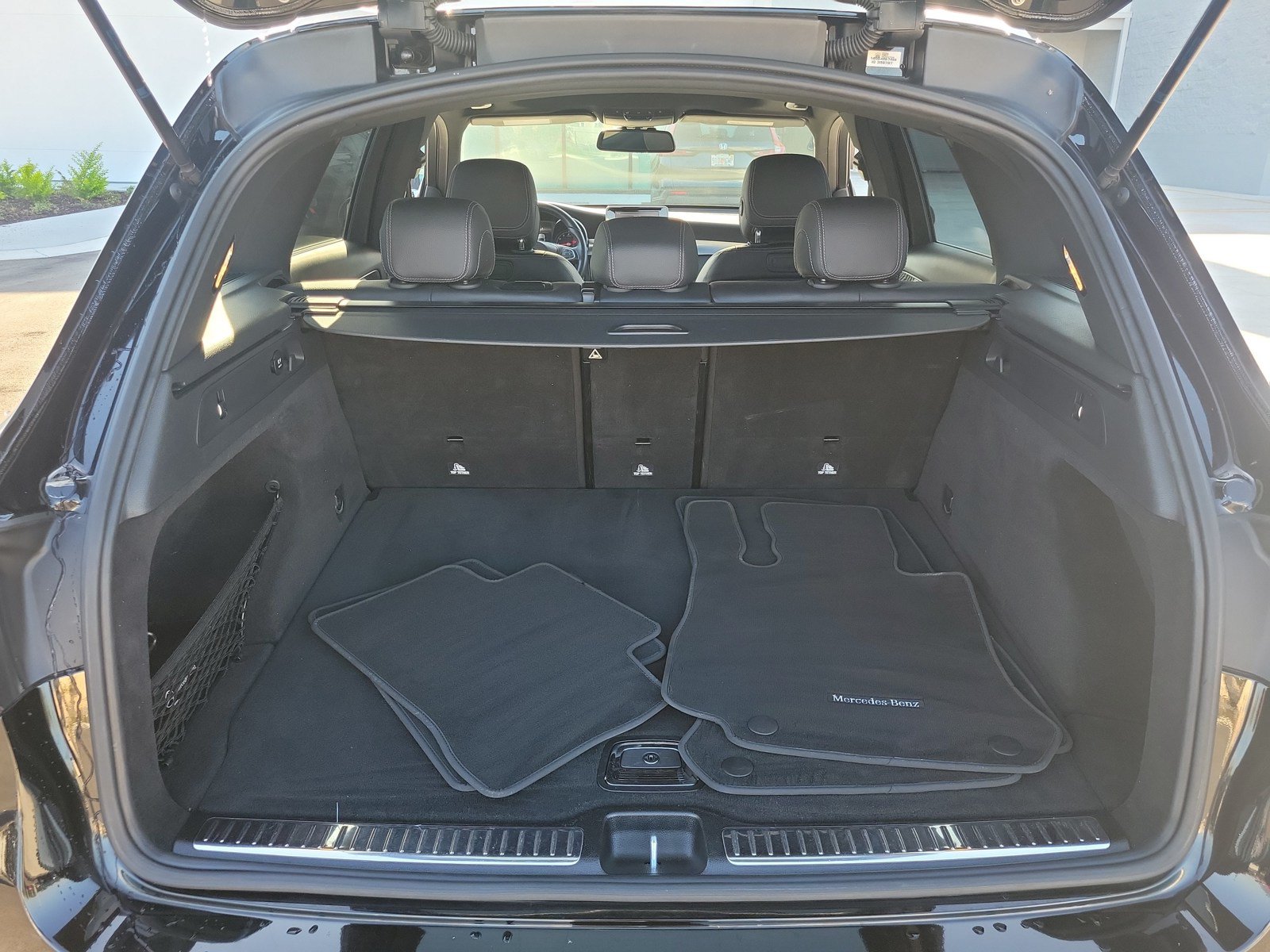 Used 2018 Mercedes-Benz GLC 300 image 30