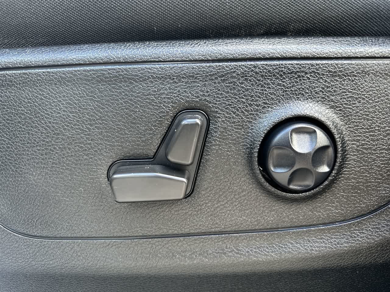 Used 2021 RAM 1500 Big Horn AWD/4WD image 13