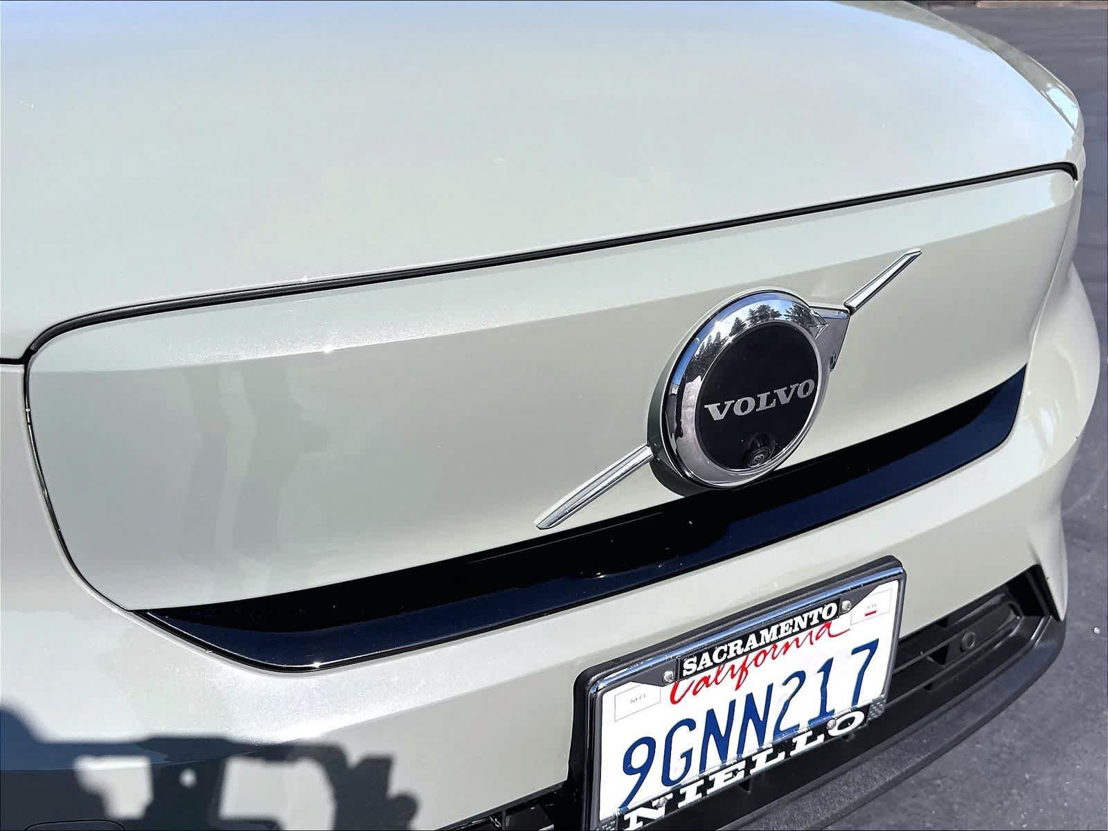 Used 2023 Volvo C40 P8 Recharge Plus AWD/4WD image 33