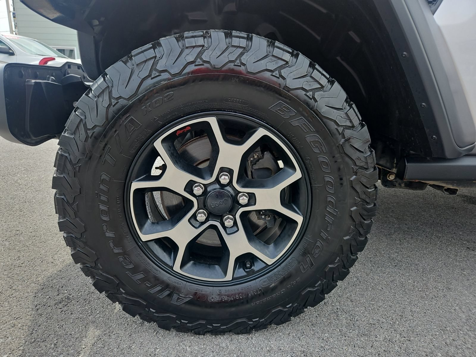 Used 2018 Jeep Wrangler Unlimited Rubicon AWD/4WD image 12