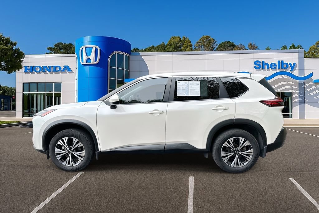 Used 2023 Nissan Rogue SV image 5