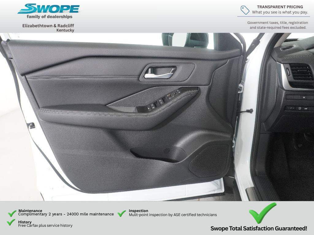 Used 2026 Nissan Rogue Dark Armor AWD/4WD image 14