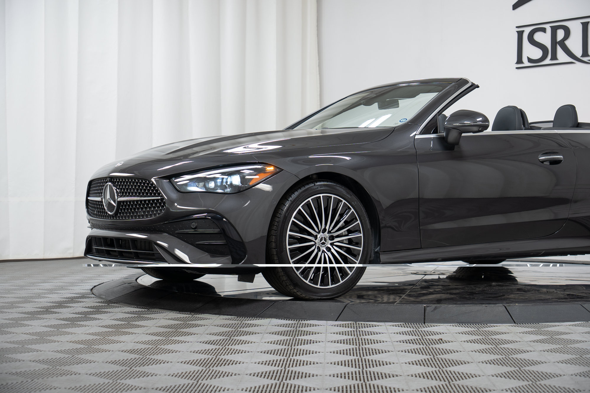 Certified 2024 Mercedes-Benz CLE 450 4MATIC Cabriolet image 27