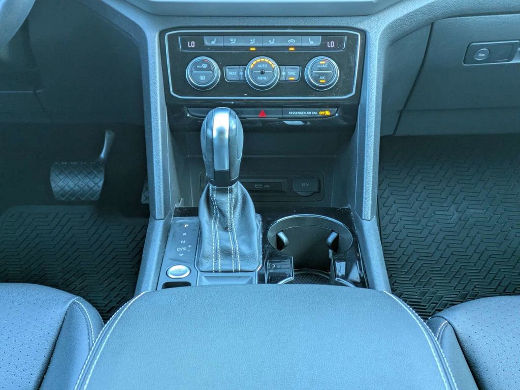Used 2023 Volkswagen Atlas SE image 24