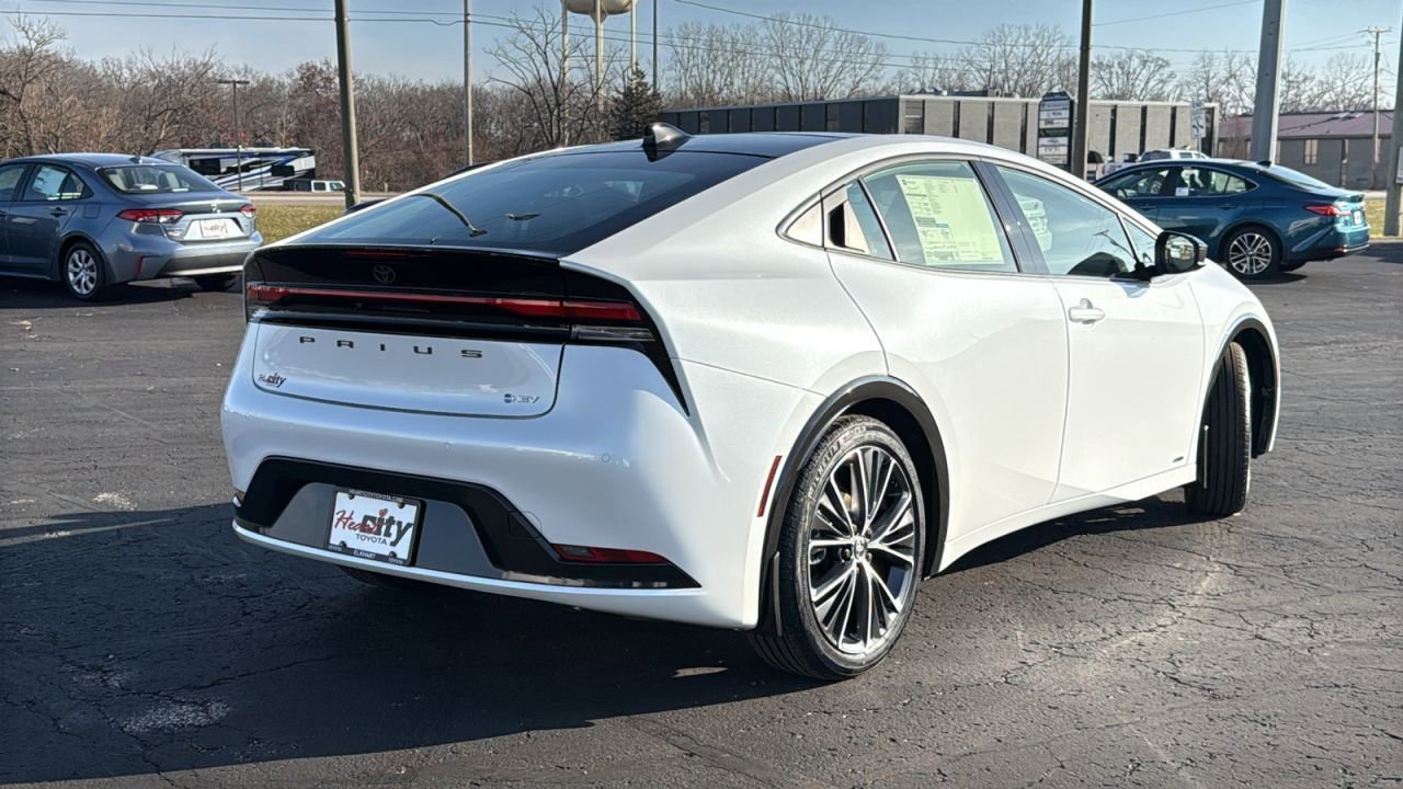 New 2026 Toyota Prius XLE image 7