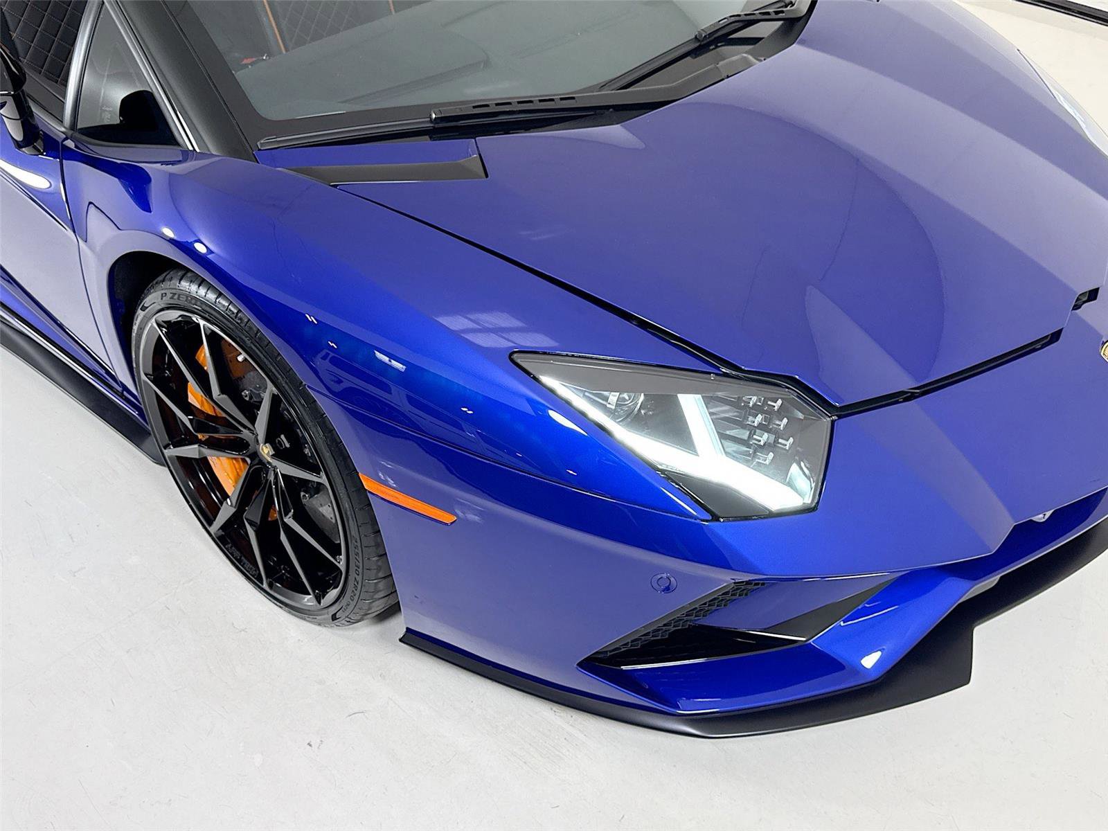 Used 2019 Lamborghini Aventador S AWD/4WD image 32
