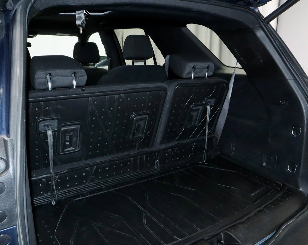 Used 2023 Chevrolet Traverse LT image 12