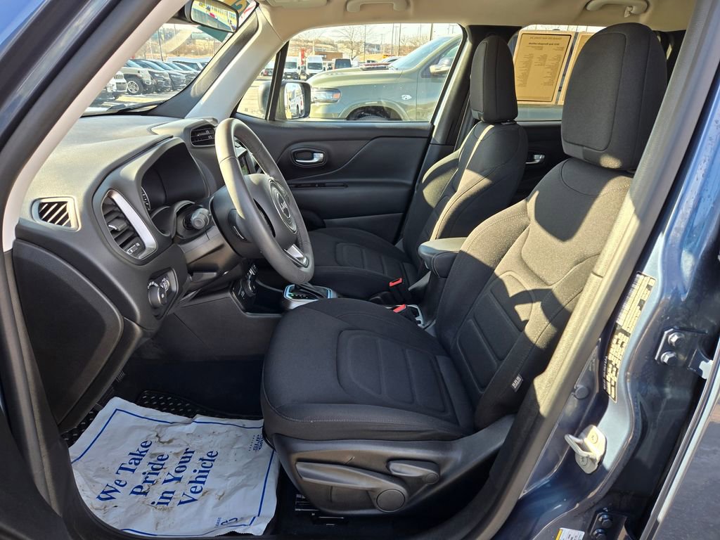 Used 2022 Jeep Renegade Latitude image 15