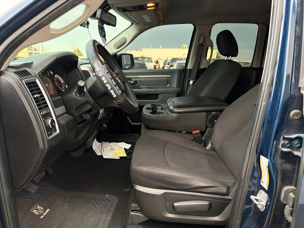 Used 2020 RAM 1500 Warlock w/ Electronics Group AWD/4WD image 2