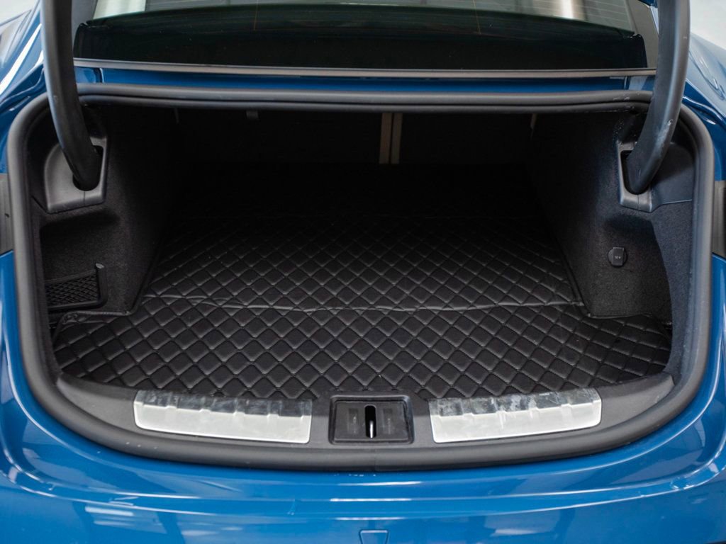 Used 2022 Porsche Taycan 4S image 40