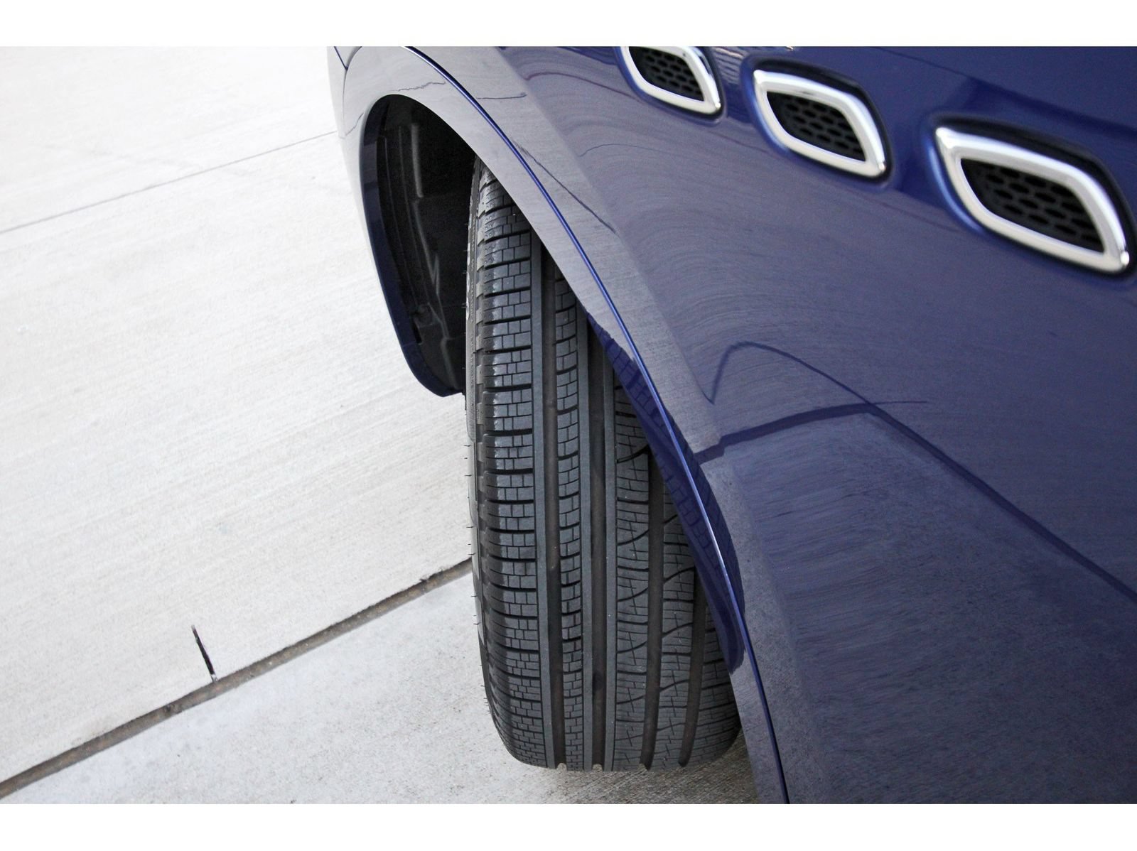 Used 2022 Maserati Levante Modena S AWD/4WD image 29