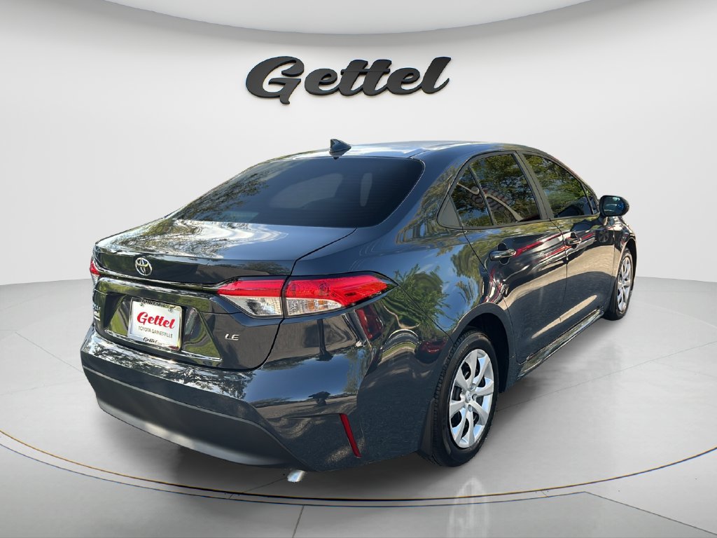 Used 2025 Toyota Corolla LE FWD image 5