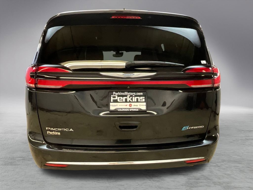 Used 2021 Chrysler Pacifica Touring-L image 5