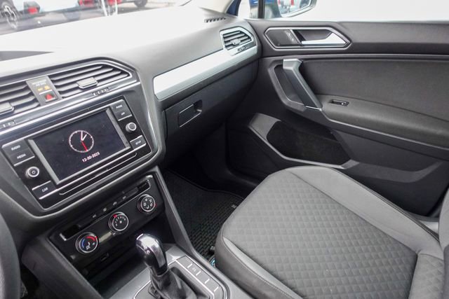 Used 2018 Volkswagen Tiguan S image 21