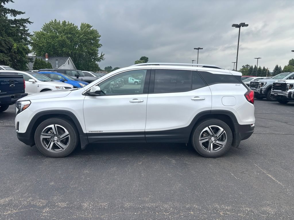 Used 2021 GMC Terrain SLT w/ Infotainment Package II AWD/4WD image 1
