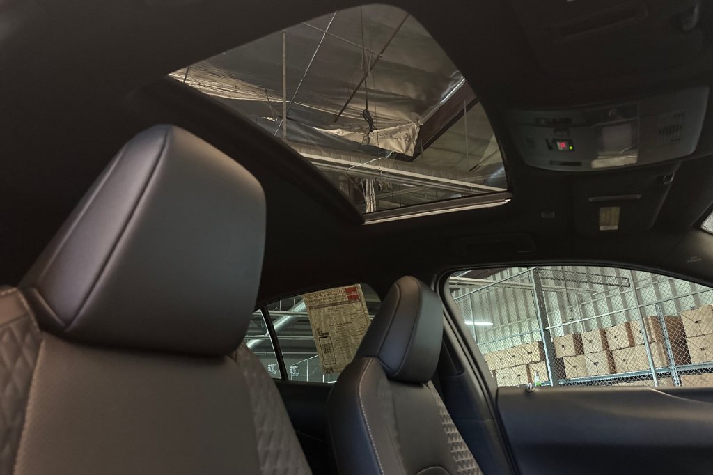 Used 2019 Lexus UX 200 w/ Premium Package FWD image 17