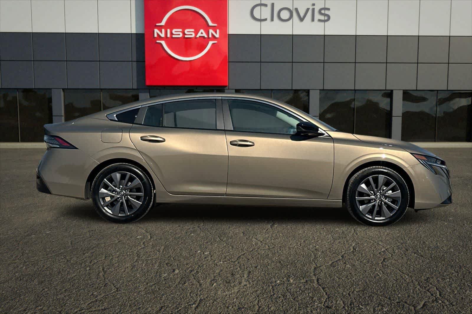 New 2027 Nissan Sentra SL FWD image 9