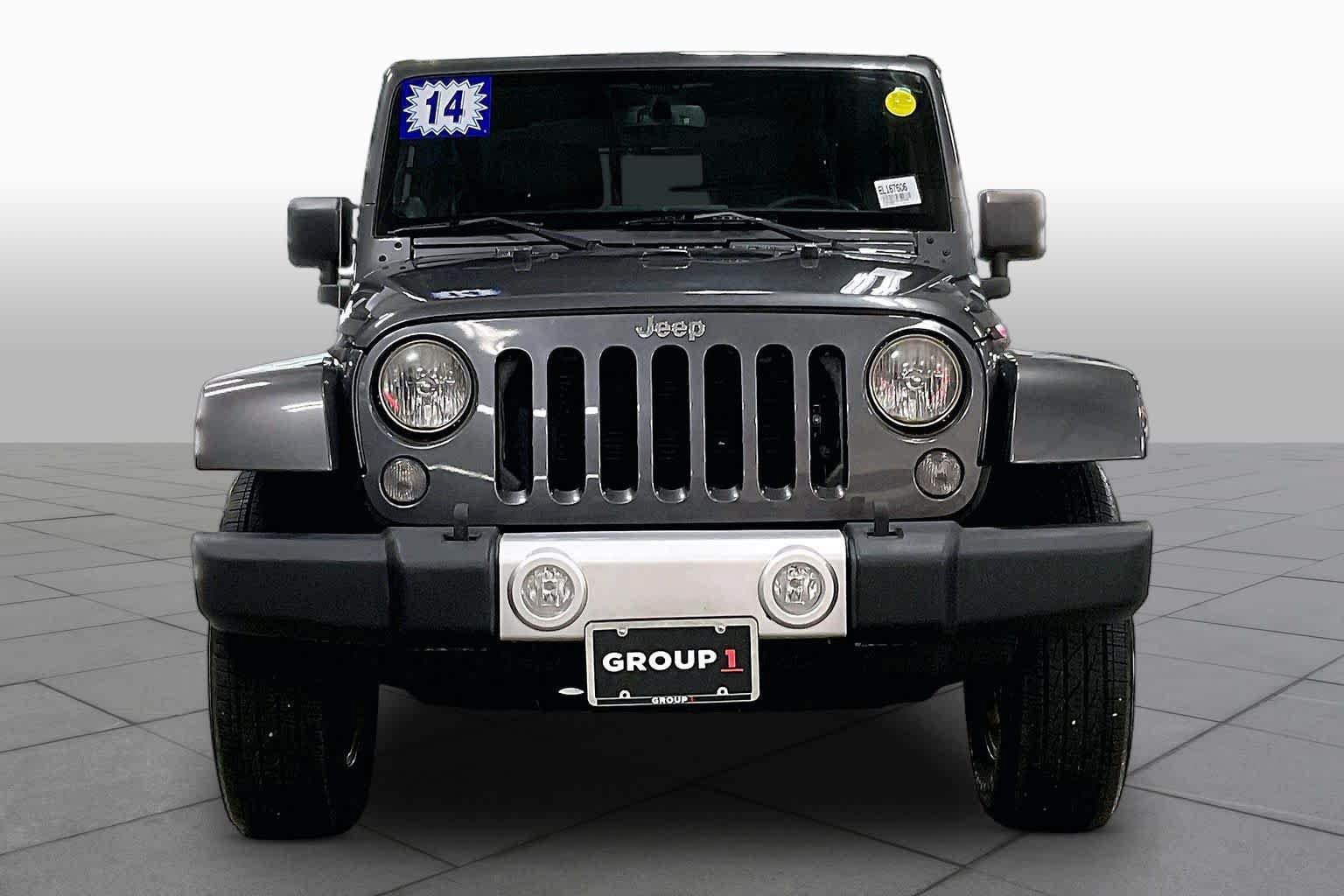 Used 2014 Jeep Wrangler Sahara AWD/4WD image 4