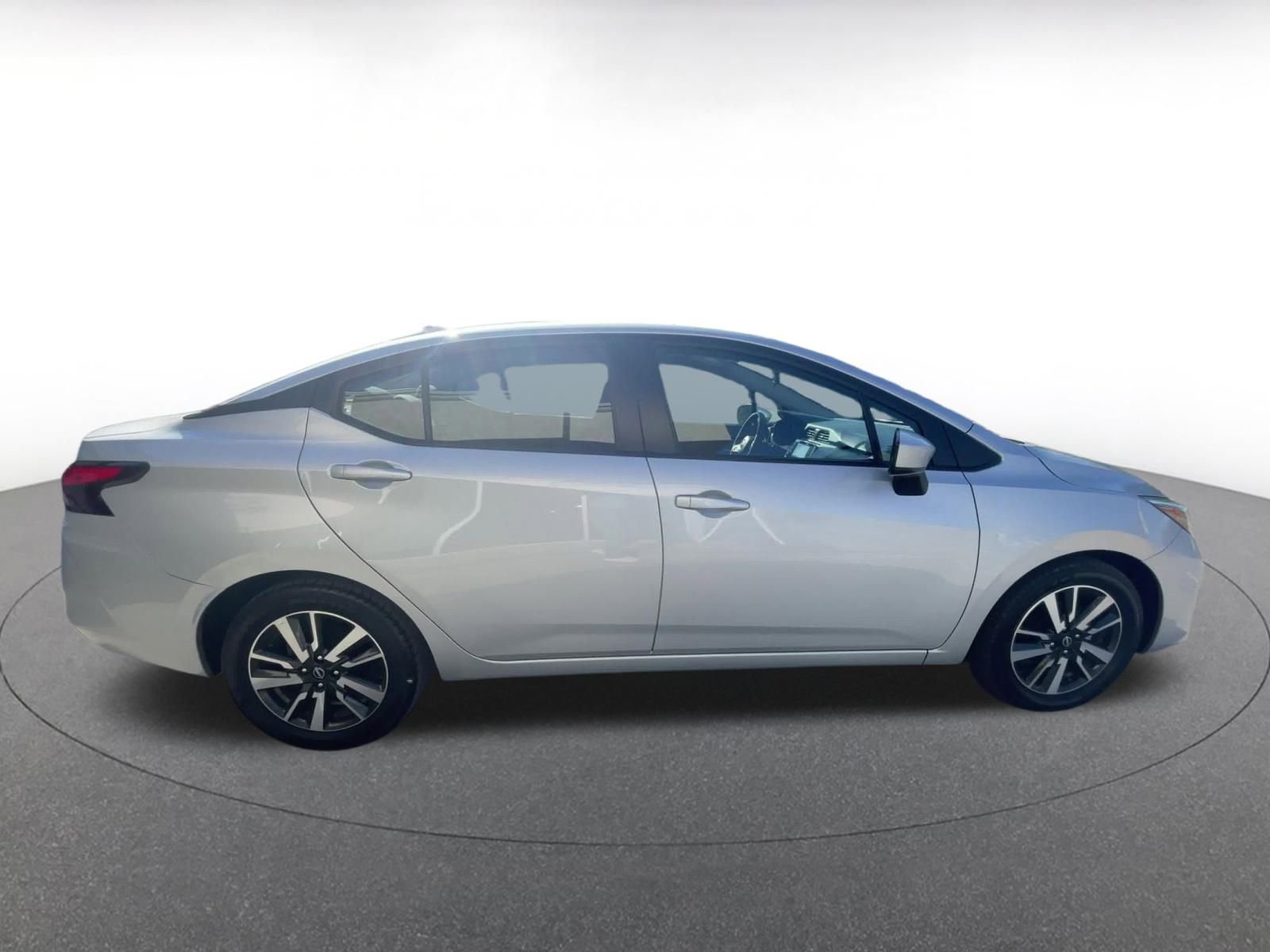 Used 2025 Nissan Versa SV image 16