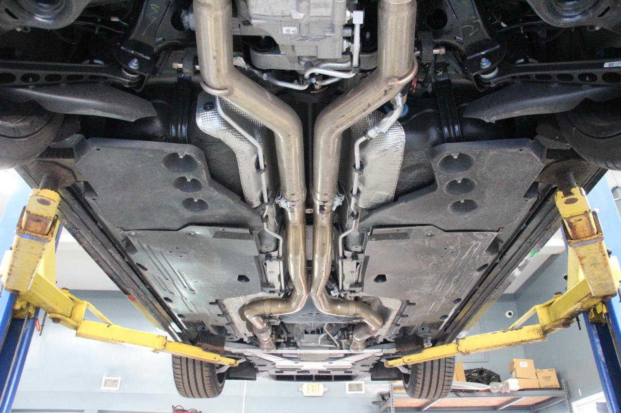 Used 2023 Cadillac CT5 V Blackwing w/ LPO, Bronce Accent Package RWD image 98