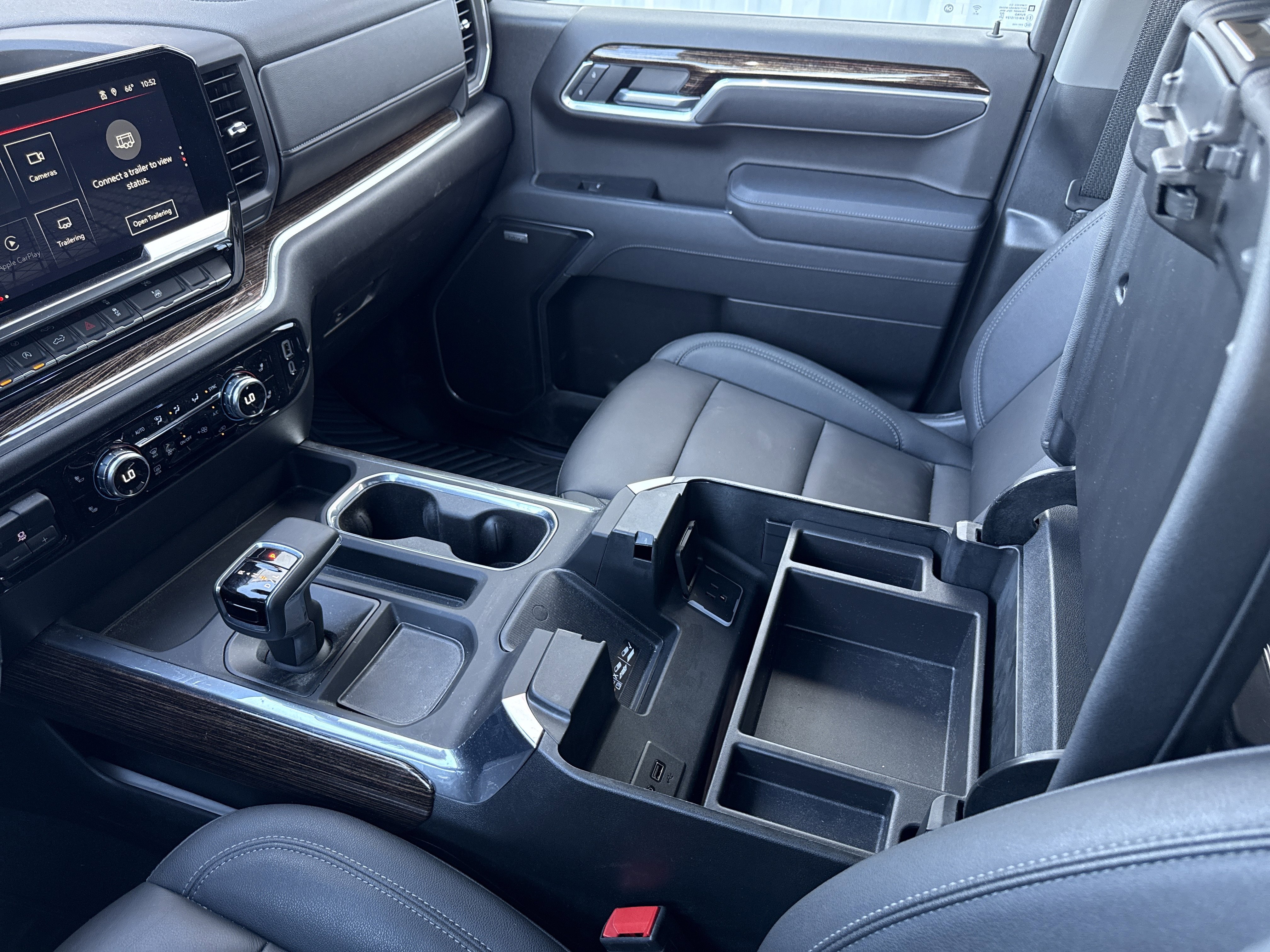 Used 2025 GMC Sierra 1500 Elevation w/ Elevation Premium Package image 18