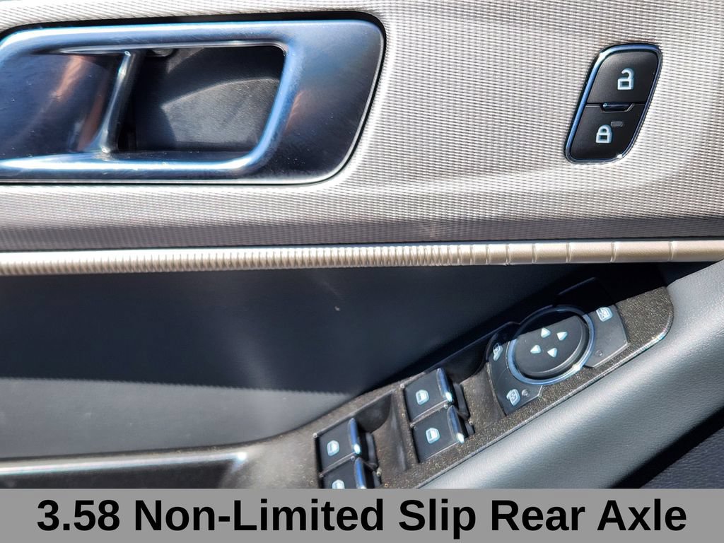 Used 2025 Ford Explorer Active w/ Active Comfort Package AWD/4WD image 15