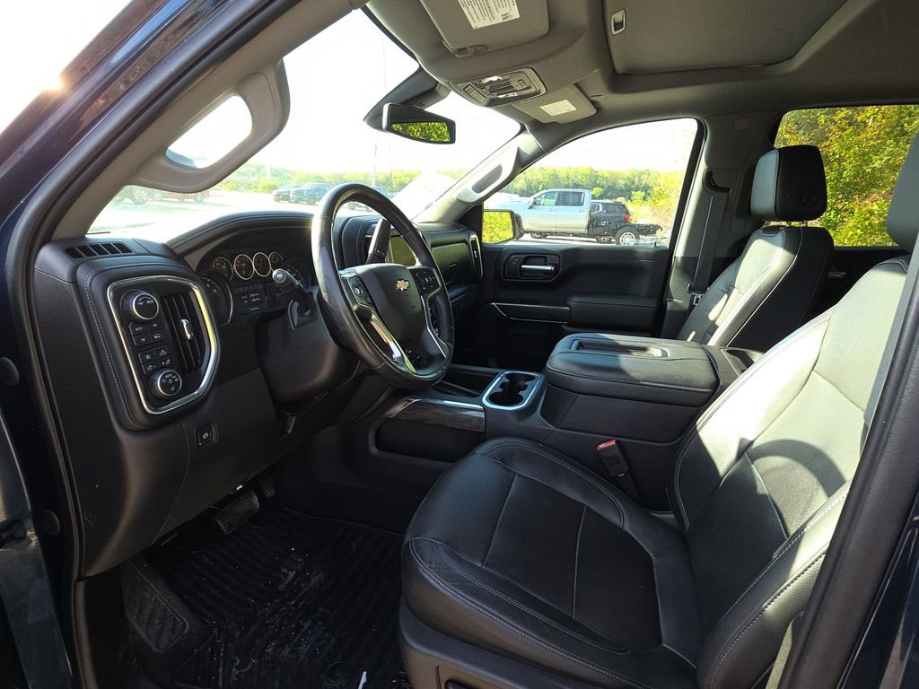 Used 2020 Chevrolet Silverado 1500 LTZ w/ LTZ Premium Package AWD/4WD image 10
