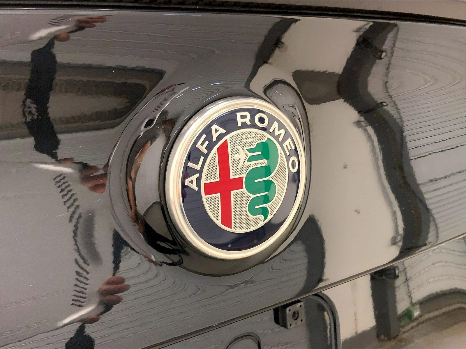 Used 2021 Alfa Romeo Giulia Quadrifoglio RWD image 32