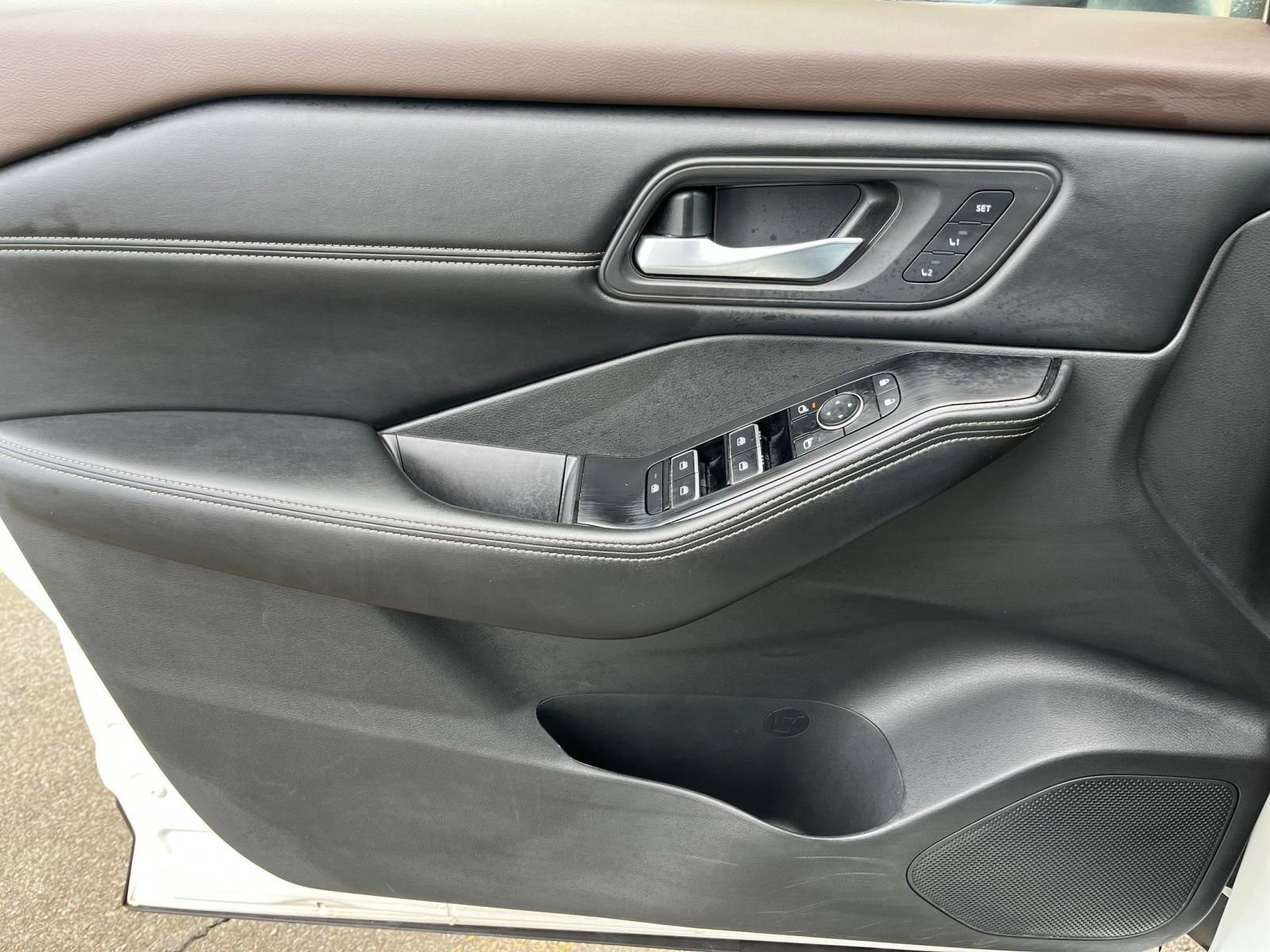 Used 2023 Nissan Rogue SL w/ SL Premium Package image 20