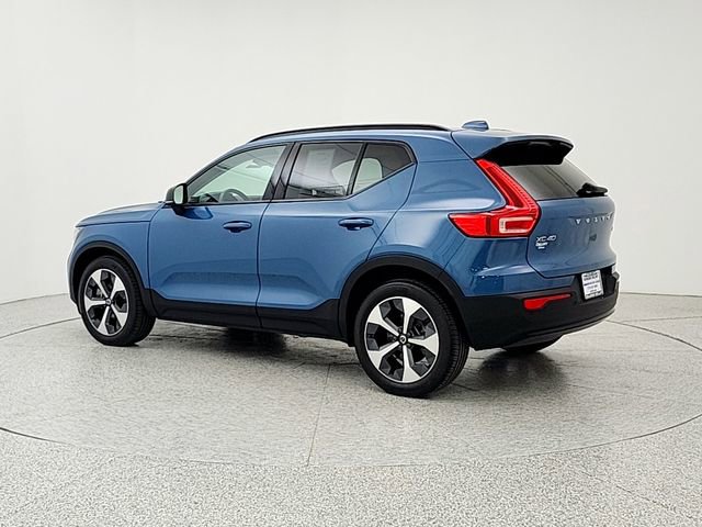 Used 2023 Volvo XC40 B5 Plus w/ Climate Package AWD/4WD image 7