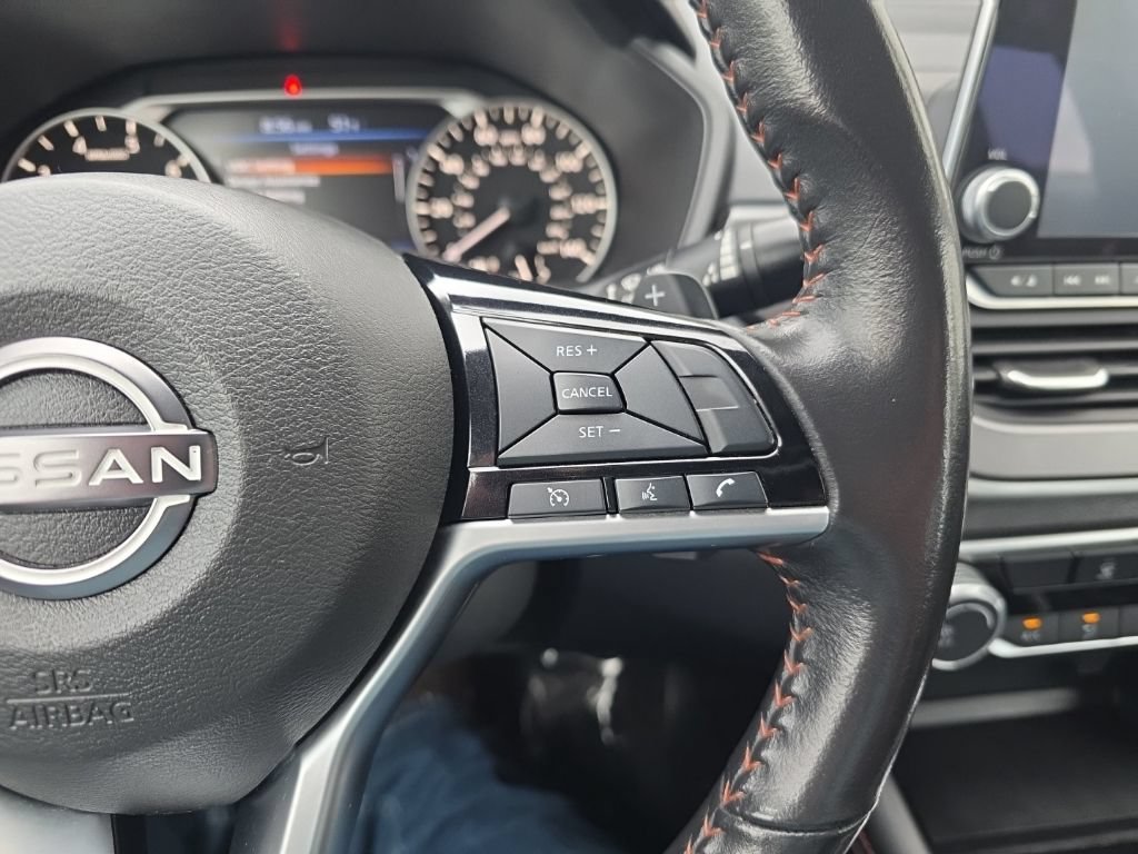 Used 2023 Nissan Altima 2.5 SR FWD image 13