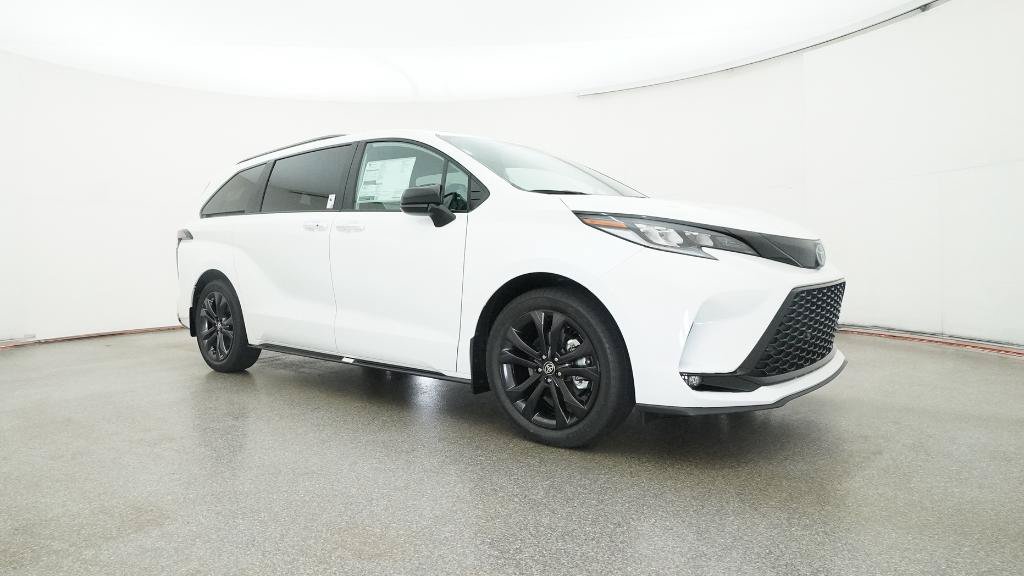 New 2025 Toyota Sienna XSE FWD image 32