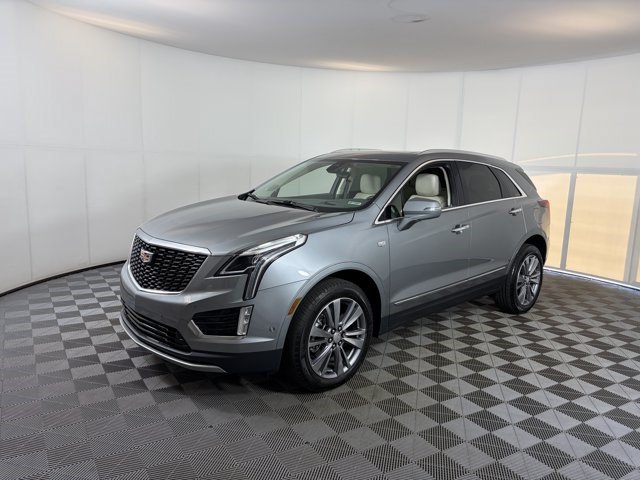 Certified 2024 Cadillac XT5 Premium Luxury w/ Technology Package AWD/4WD image 11