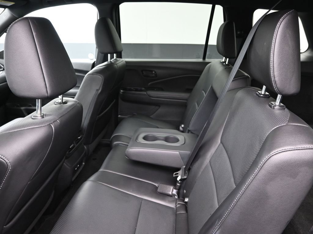 Used 2024 Honda Passport EX-L image 12