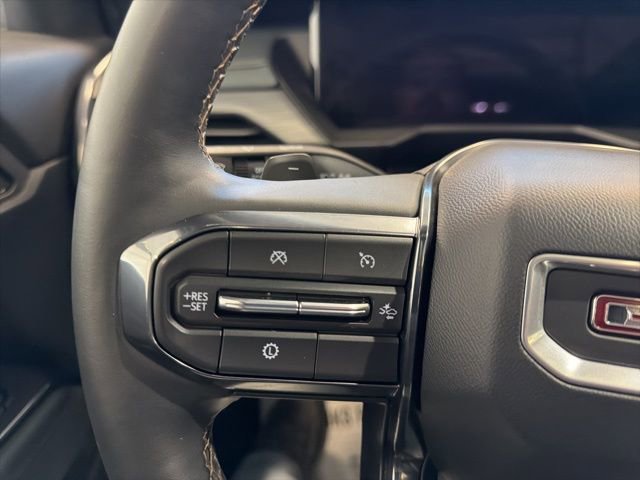 Used 2025 GMC Acadia AT4 w/ Luxury Package image 34