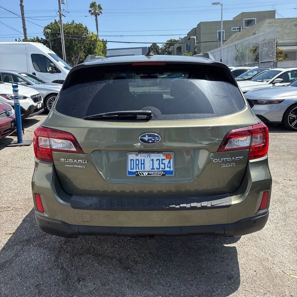 Used 2017 Subaru Outback 3.6R Touring AWD/4WD image 6