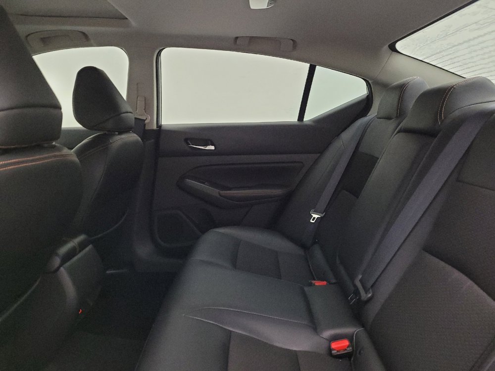 Used 2021 Nissan Altima 2.5 SR w/ SR Premium Package image 18