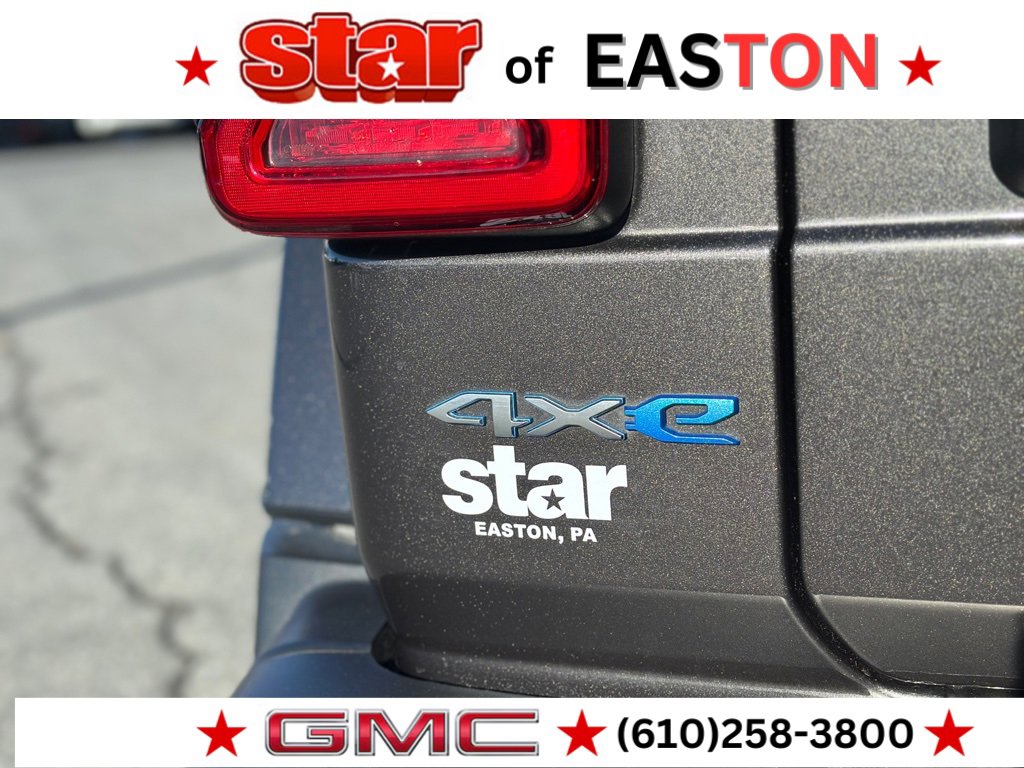 Used 2022 Jeep Wrangler Unlimited Sahara w/ Cold Weather Group image 42