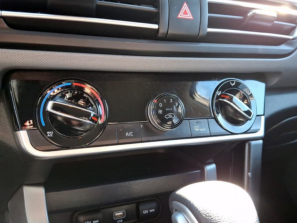 Used 2023 Kia Seltos LX image 16