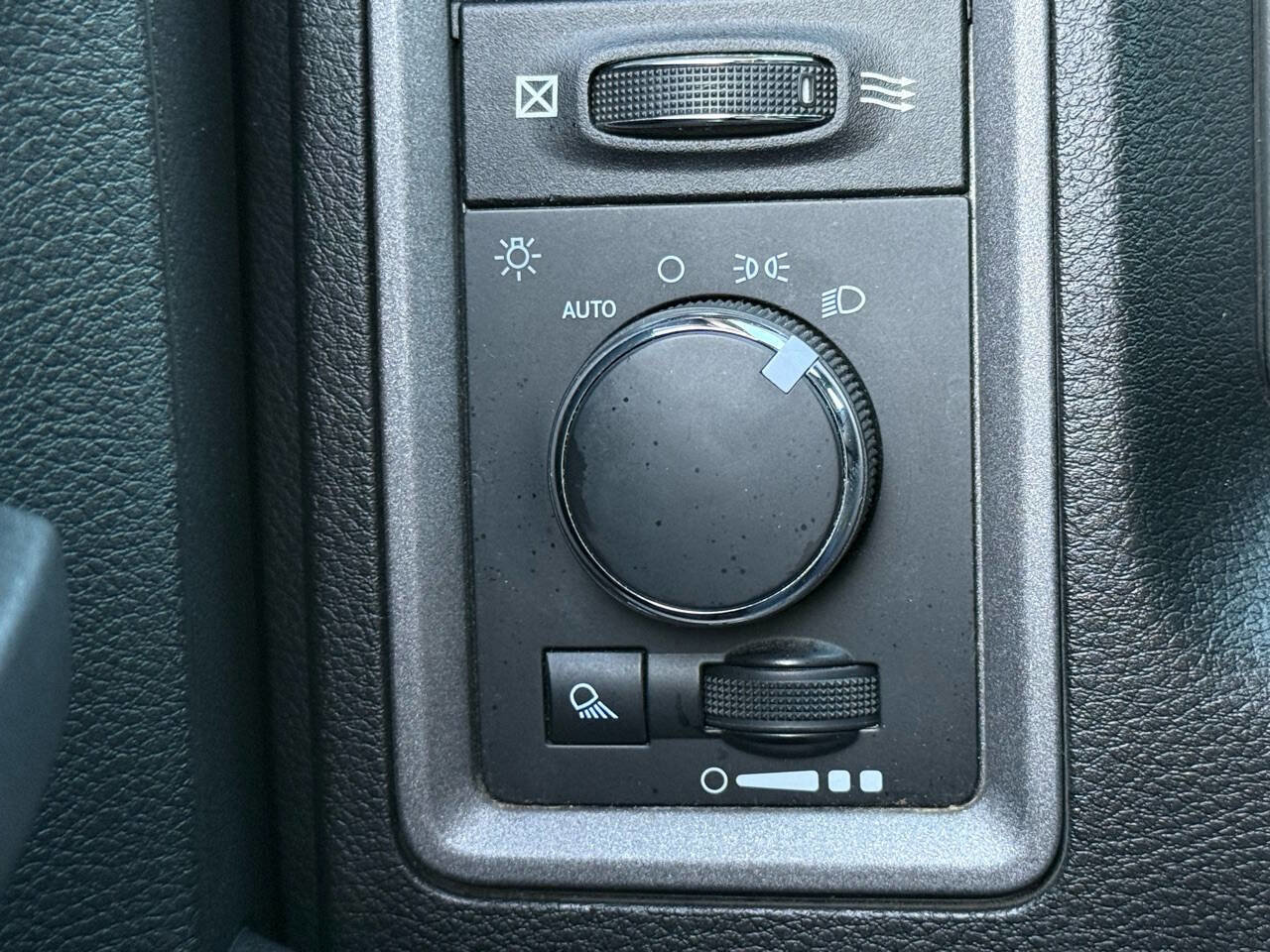 Used 2017 RAM 2500 Tradesman w/ Chrome Appearance Group image 44