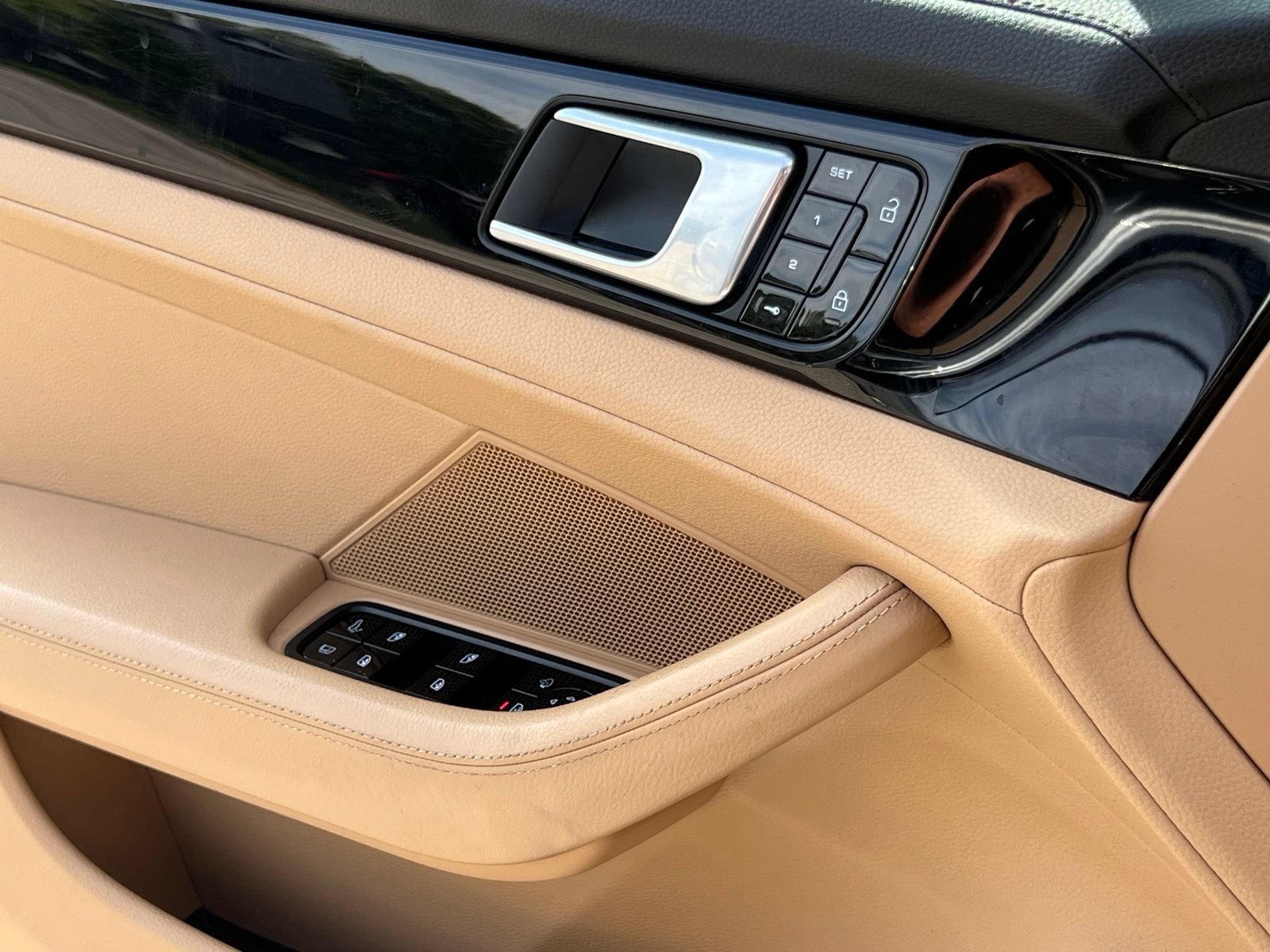 Certified 2020 Porsche Panamera 4 AWD/4WD image 34